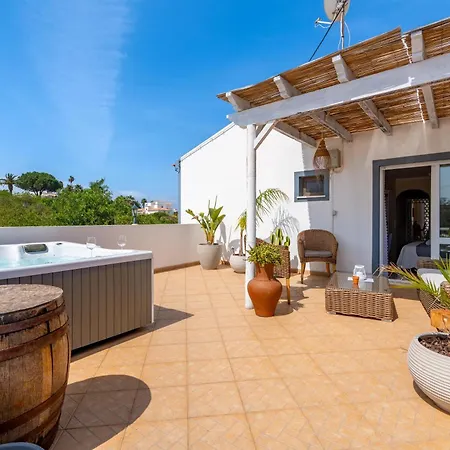 Da Encosta - Private - Heated Swimming Pool - By Bedzy