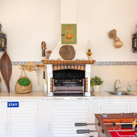 Da Encosta - Private - Heated Swimming Pool - By Bedzy Willa *