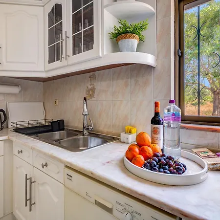 Da Encosta - Private - Heated Swimming Pool - By Bedzy Vila